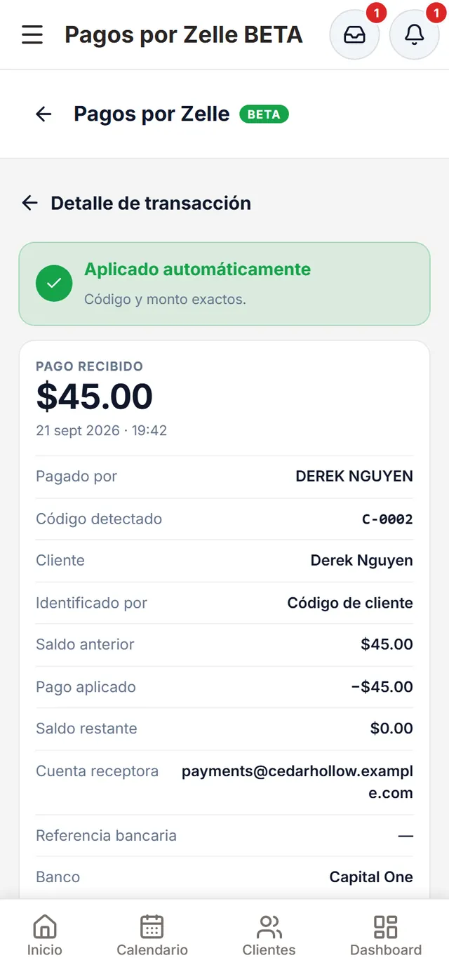 Detalle de un pago aplicado automáticamente: $45.00 de Derek Nguyen, código detectado C-0002, identificado por el código de cliente, saldo anterior $45.00, pago aplicado −$45.00 y saldo restante $0.00
